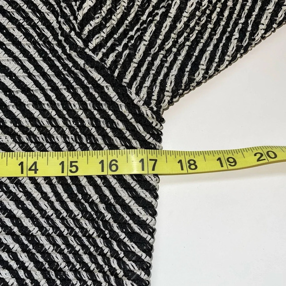 Chico’s Cardigan Black & White Striped Button Thin Semi-sheer 0 Small Women’s - Picture 7 of 11